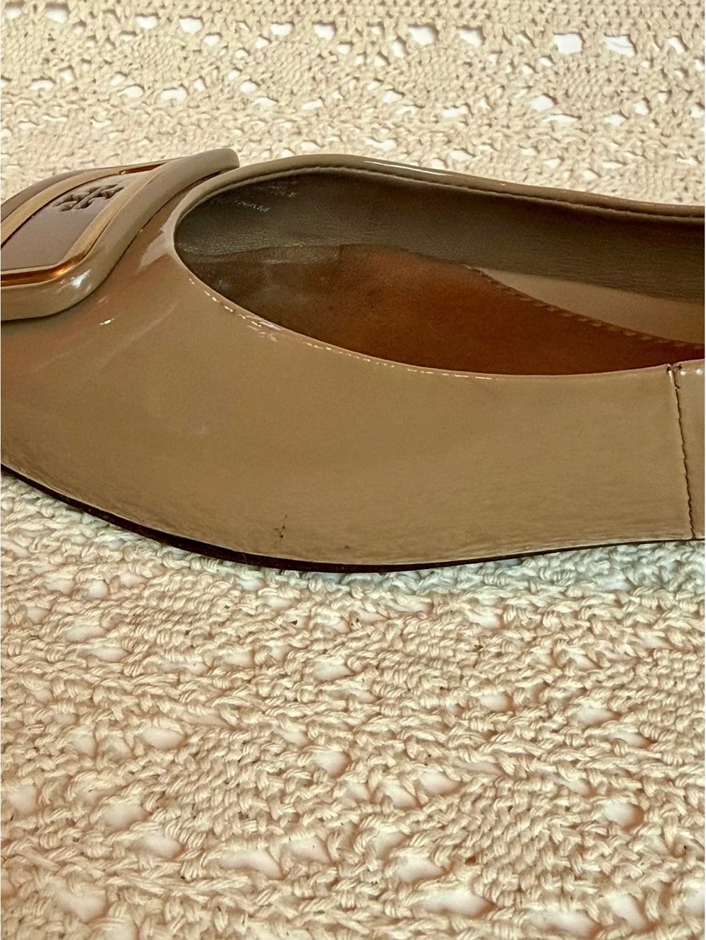 Tory Burch Tan Nude Patent Leather Pointed Toe Logo Flats Women’s Size 10M